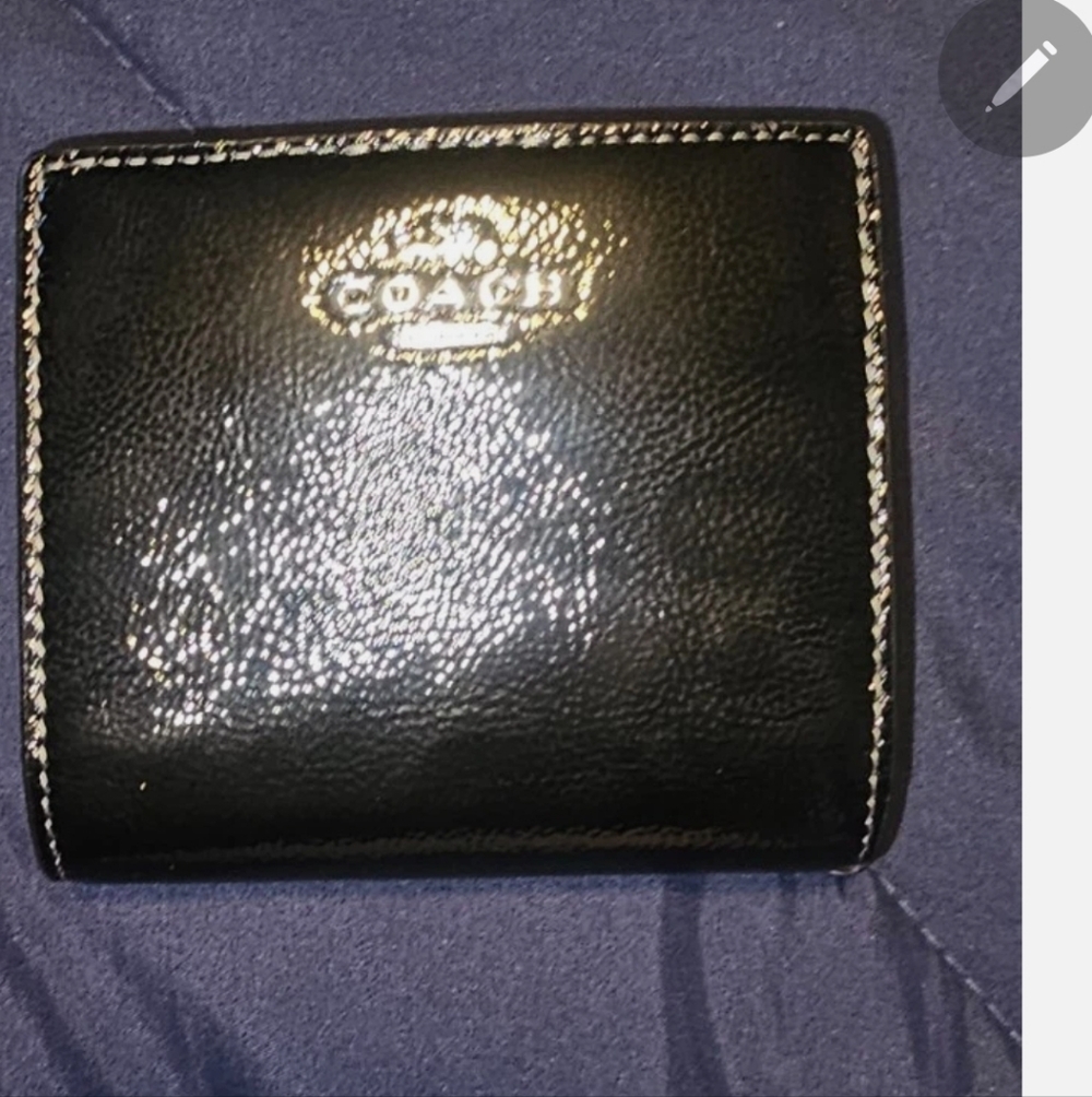 Coach Black Leather Bi-Fold Wallet